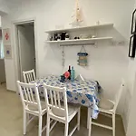 Maria Sulla Di Marina Di Zambrone Nel La Quercia Semesterbostad *