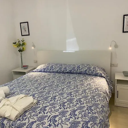 Holiday home Maria Sulla Di Marina Di Zambrone Nel La Quercia Mandaradoni