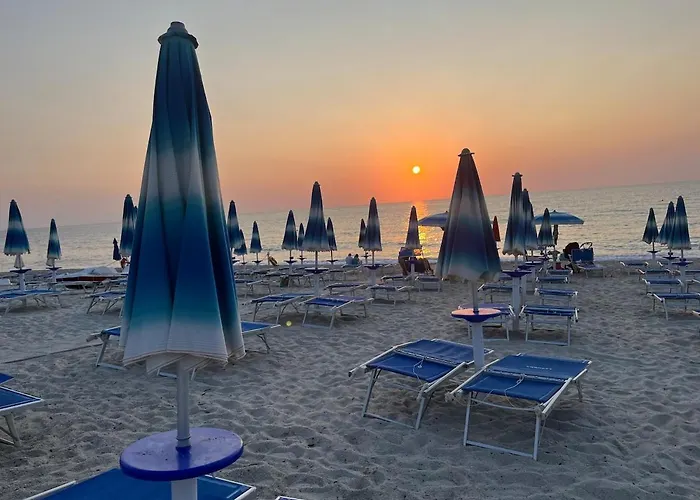 別荘 Maria Sulla Di Marina Di Zambrone Nel La Quercia