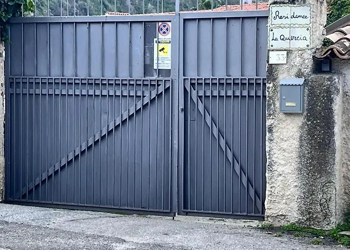 Maria Sulla Di Marina Di Zambrone Nel La Quercia 別荘