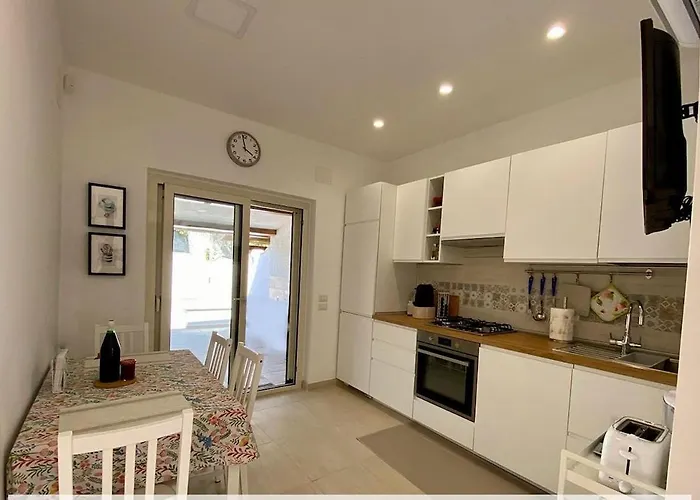 Maria Sulla Di Marina Di Zambrone Nel La Quercia Mandaradoni