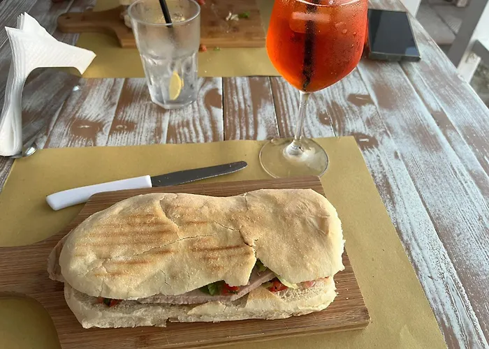 בית נופש Maria Sulla Di Marina Di Zambrone Nel La Quercia